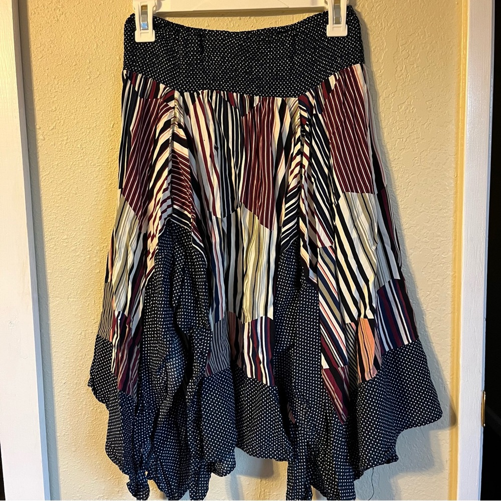 Square-cut Skirt